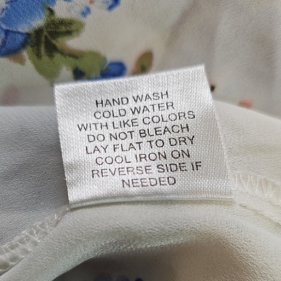 Stella‎ Tweed Blue and Cream Floral Blouse - Picture 10 of 10